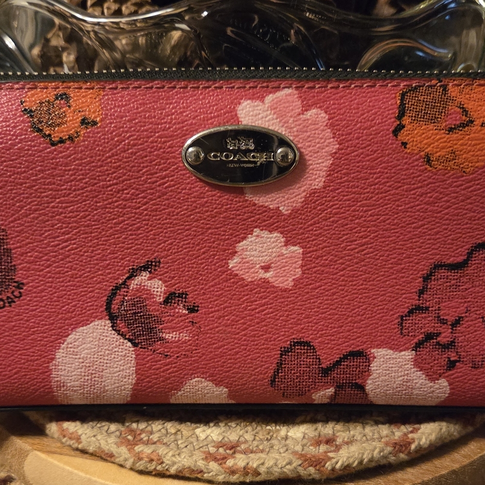 EUC Coach Pink Pebbled Floral Wallet
